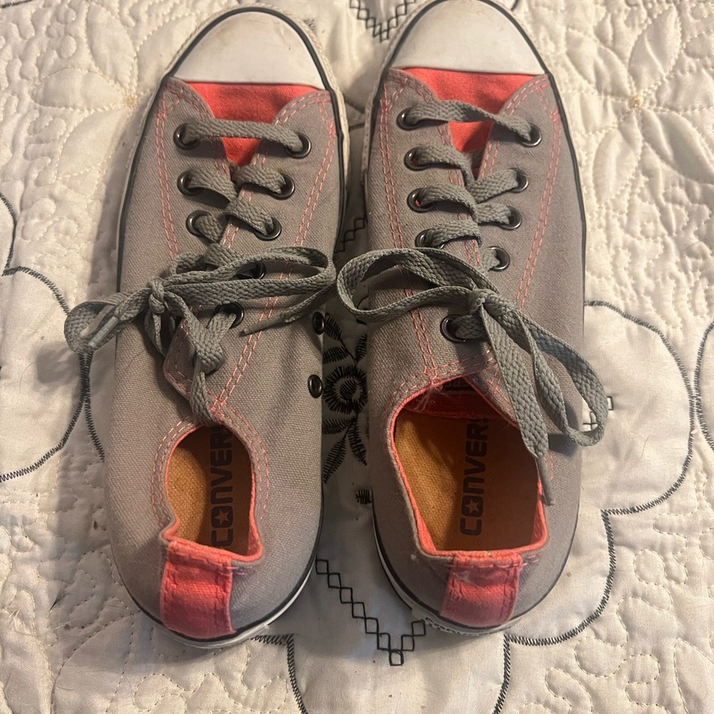 Converse All Stars size 8